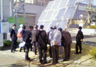 集光型の太陽光発電設備の見学